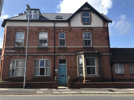 Freemantle House, 21 Priory Avenue, Taunton, Somerset, TA1 - Photo 2