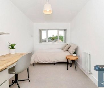 Bellcote Drive, Moldgreen, Huddersfield, HD5 - Photo 5