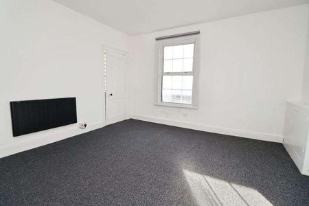 High Street, Brightlingsea, CO7 - Photo 2