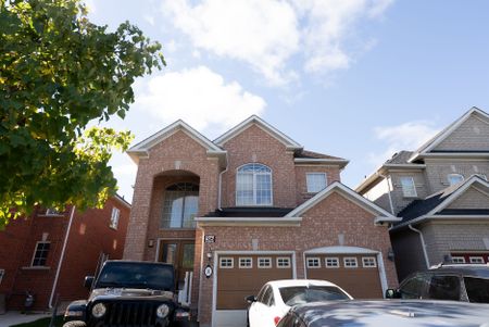 For Lease - 36 Rattlesnake Road, Brampton, Ontario - Photo 2