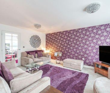 4 bedroom detached house to rent - Photo 1