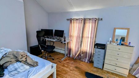 4 bedroom terraced house to rent - Photo 4