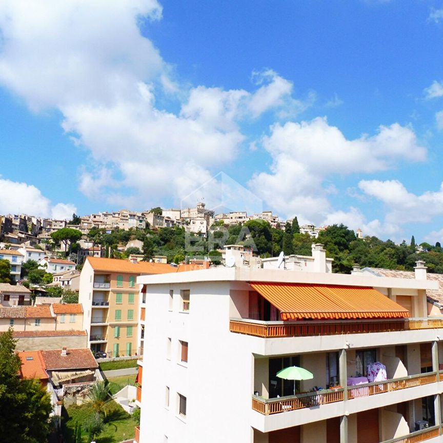 CAGNES SUR MER (centre) - 4 PIECES avec 2 balcons, parking et cave. - Photo 1