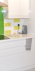 48 EXETER ROAD - Photo 3