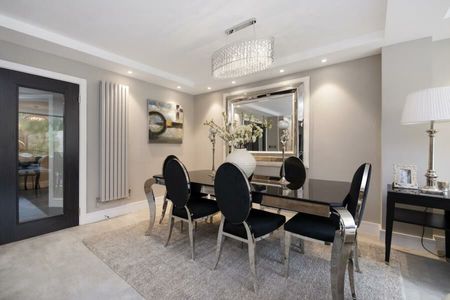 5 Bedroom Apartment To Let - Photo 4