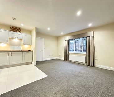 1, Adel Manor Gardens, Leeds, West Yorkshire, LS16 7FP - Photo 1