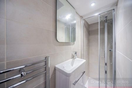 Studio to rent - Photo 5