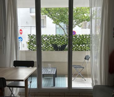 Location Appartement 1 pièce 23m² LYON 8ème - Photo 1