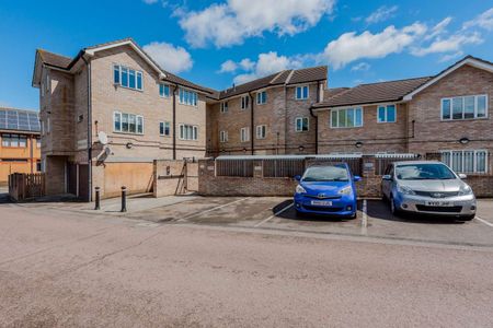 Alden Crescent, Headington, OX3 - Photo 2