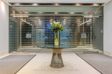 For Lease - 21 Carlton Street Unit# 3408, Toronto, Ontario - Photo 3