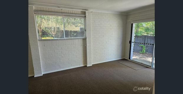 RENOVATED 3 BEDROOM HOUSE - Photo 1