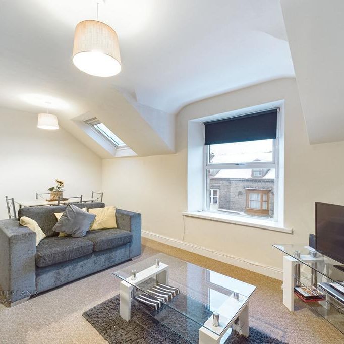 2 bedroom flat to rent - Photo 1