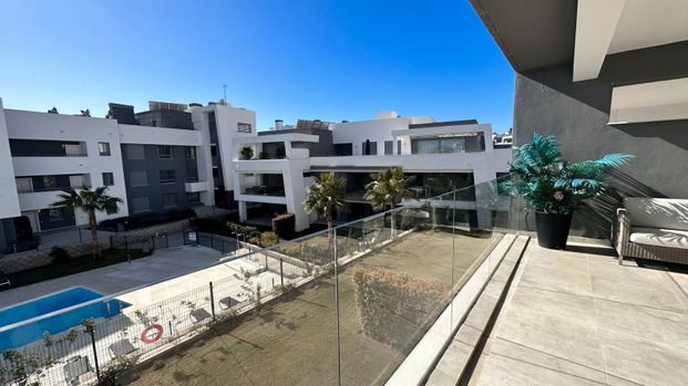 Piso de alquiler en Avenida Parque Selwo, S/n, La Concha - Resina Golf - Photo 1