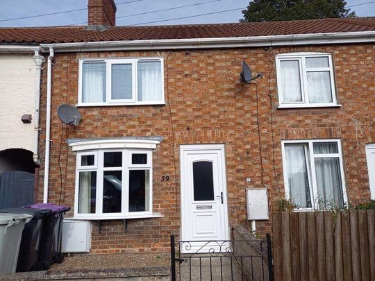 2 bedroom terraced house to rent - Photo 1