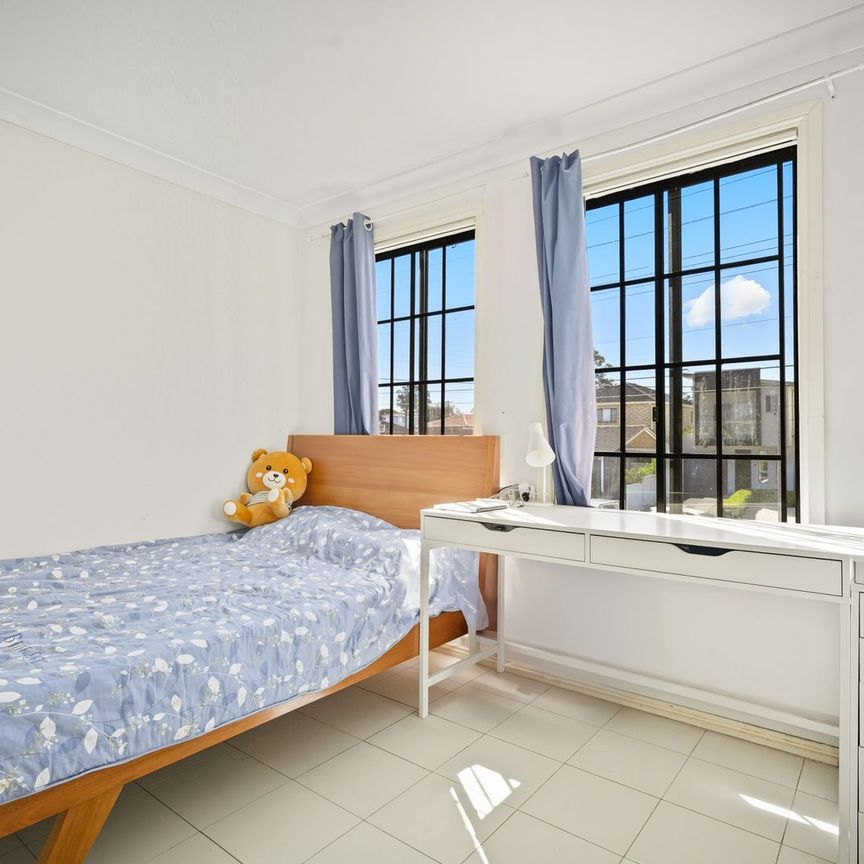 Home For Rent - Photo 1