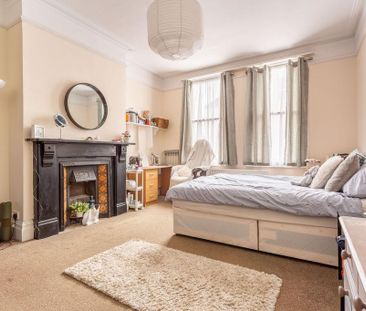 5 bedroom terraced house to rent - Photo 4