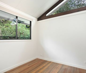 Modern Two Bedroom Garden Apartment - Photo 3