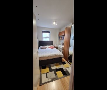 1 Bed Flat, Sinclair Road, W14 - Photo 1