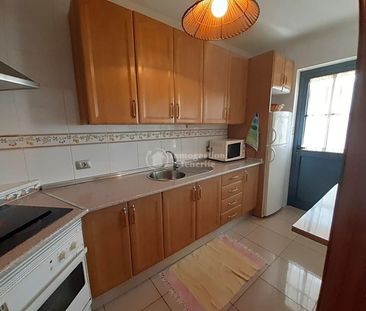 **Se alquila en Costa del Silencio apartamento de 2 dormitorios. - Photo 1