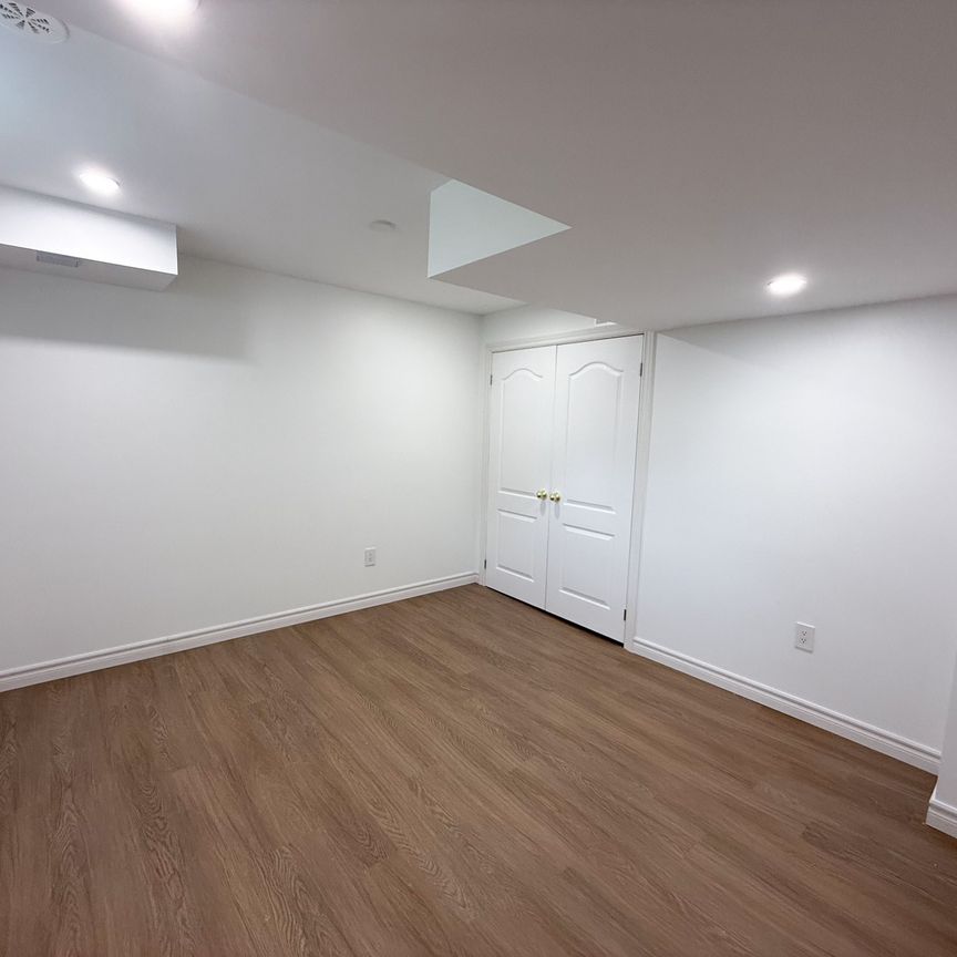 For Lease - 452 Alex Doner Drive, Newmarket, Ontario - Photo 1