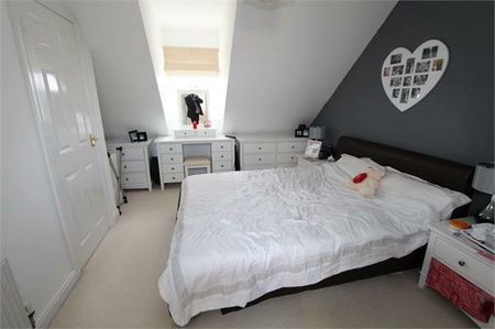 3 bedroom house to rent The Pollards, Bourne, Lincolnshire, PE10 - Photo 2