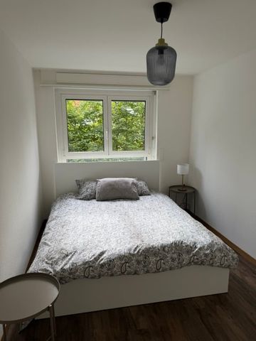 Charmant 2 pièces meublé et rénové - LA CHAUX-DE-FONDS - Photo 4