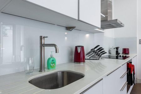 1 bedroom flat to rent - Photo 3