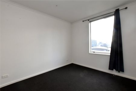 153/79 Whiteman Street - Photo 4