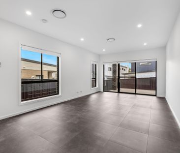 Stylish 3 Bedroom Home! - Photo 3