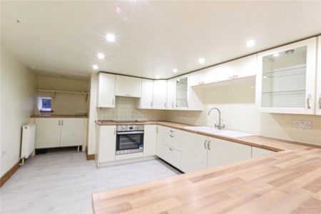 3 bedroom terraced house to rent - Photo 2