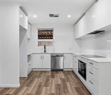 Modern Family Living in Peaceful Munno Para Location - Photo 5