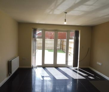 Wilks Road, Grantham - Photo 3