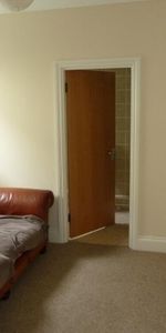 2 bedroom house share to rent - Photo 3