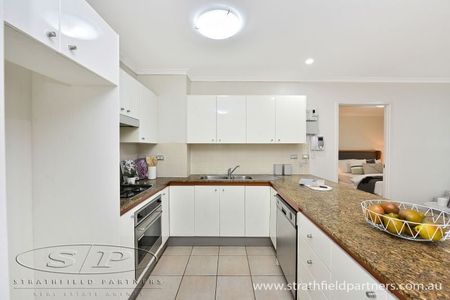 Bright and Spacious Apartment, Walk to Homebush Station - Photo 5