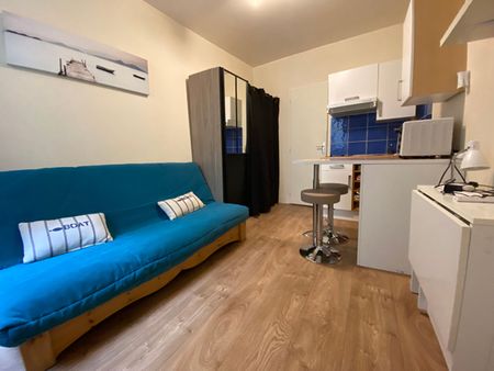 Location Appartement 1 pièce 12m² LA ROCHELLE 17000 - Photo 3