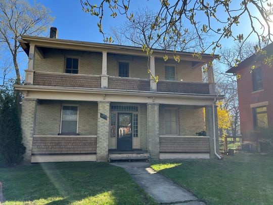 75 Edinburgh Road North - Photo 1