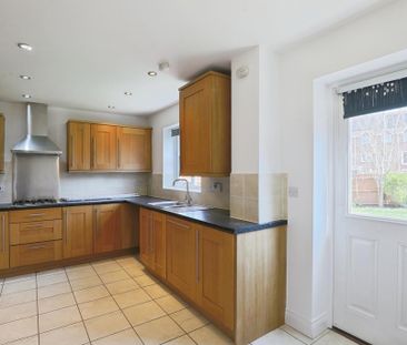 5 bedroom detached house to rent - Photo 1