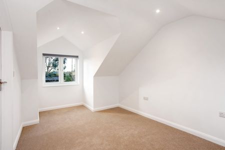 3 bedroom detached house to rent - Photo 2