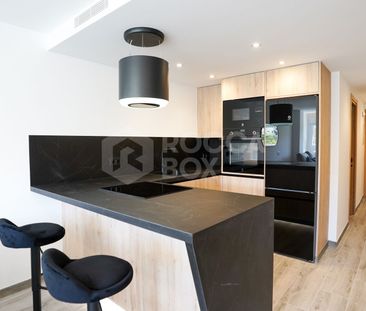 Stunning Renovated 3-Bedroom Apartment in Estepona Pueblo – Steps f... - Photo 6