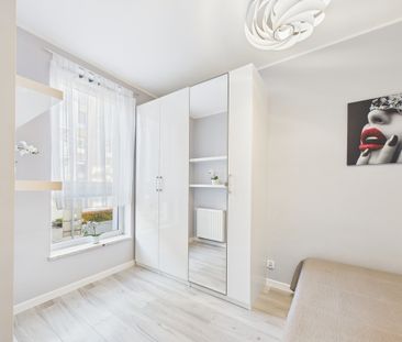 2 pokoje, balkon i garaż – komfort i styl w jednym - Фото 3