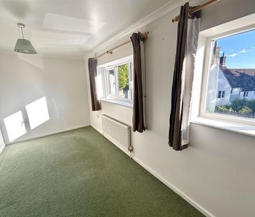 Applefield Road, Drimpton - Photo 3