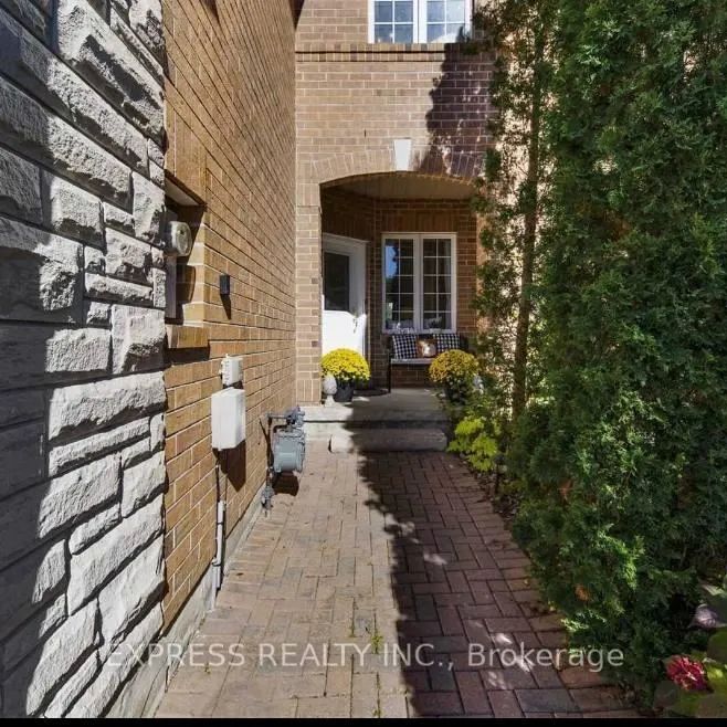 40 FIRWOOD DRIVE - Photo 1