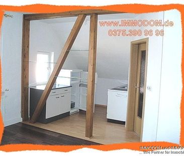 2-Zimmer-Dachwohnung in Friedrichsgrün mit Einbauküche und LAMINAT! - Foto 2