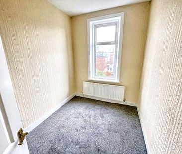 3 bed upper flat to rent in NE31 - Photo 2