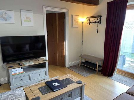 Worthing Road, RH13 - Photo 5