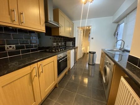 Foster Street, Widnes, Cheshire, WA8 - Photo 4