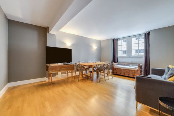 3 bedroom flat in 18 Gainsford Street - Photo 1