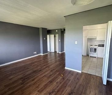 Au dernier étage une chambre disponible dès maintenant ! - Photo 3