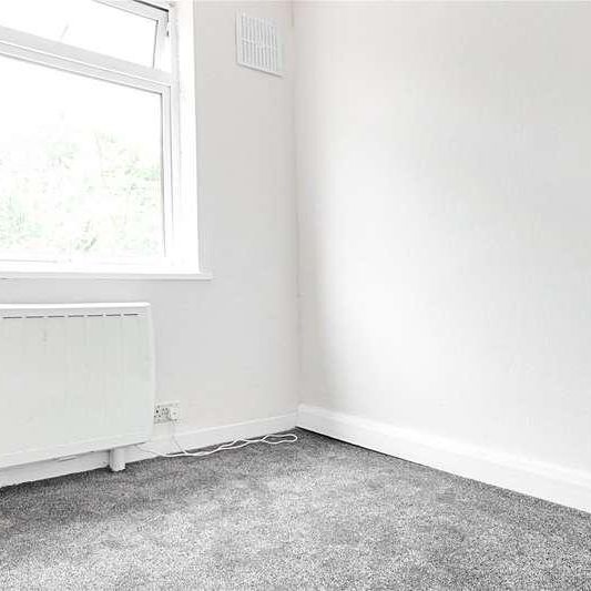 Devonshire Road, London, N9 - Photo 1