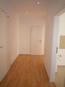 Straßberger Str. 107, Wohnung 4 ~~~ Küche vom Vormieter gegen Entgelt möglich, Balkon, Bad mit Wanne und Dusche, Garage anmietbar, Keller - Foto 5